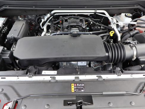Used 2026 Chevrolet Colorado Trail Boss AWD/4WD image 43