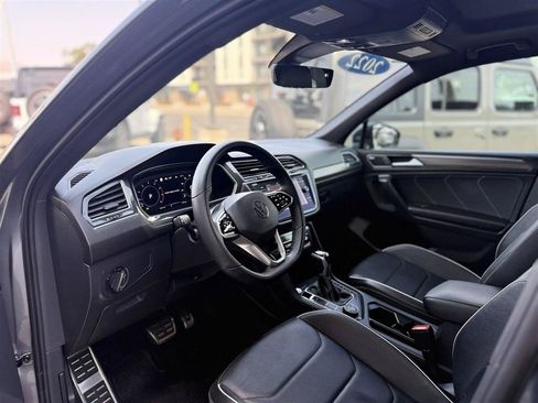 Used 2022 Volkswagen Tiguan SEL R-Line AWD/4WD image 22