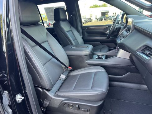Used 2024 Chevrolet Tahoe Z71 w/ Off-Road Capability Package AWD/4WD image 17
