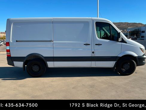 Used 2016 Mercedes-Benz Sprinter 2500 image 6