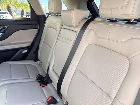 New 2026 Lincoln Corsair Premiere image 14