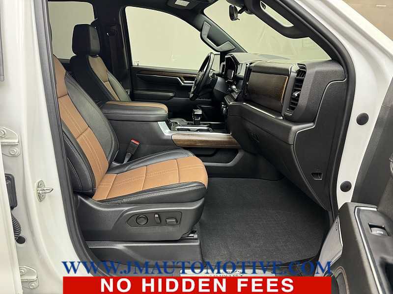 Used 2023 Chevrolet Silverado 1500 High Country w/ High Country Premium Package AWD/4WD image 21
