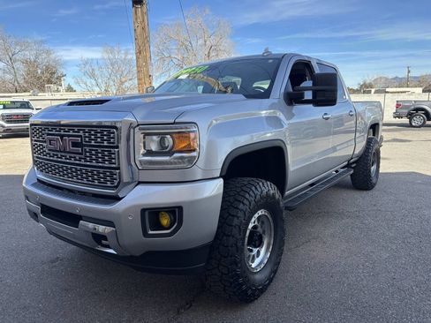 Used 2019 GMC Sierra 3500 Denali w/ Duramax Plus Package image 5