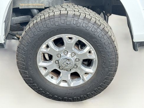 Used 2022 RAM 2500 Laramie w/ Snow Chief Group AWD/4WD image 21