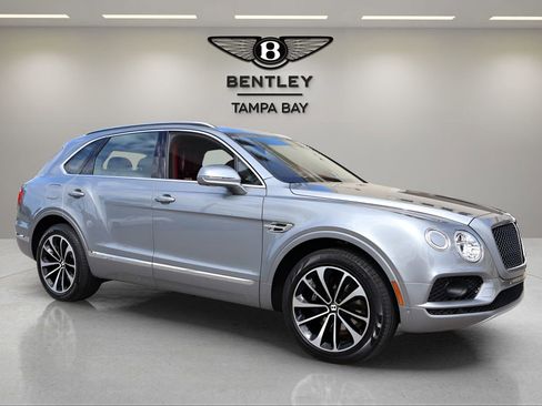 Used 2020 Bentley Bentayga image 8