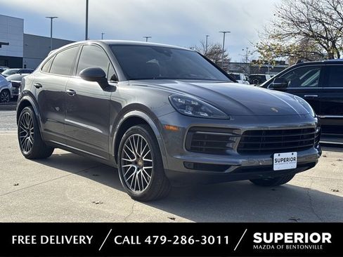 Used 2021 Porsche Cayenne Base image 1