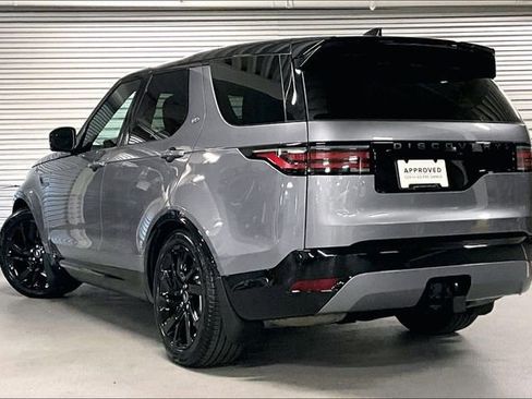 Certified 2025 Land Rover Discovery Dynamic SE AWD/4WD image 10