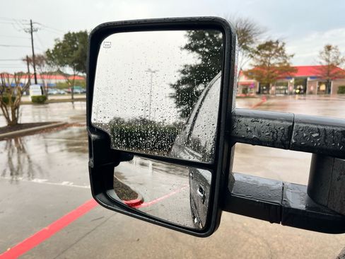 Used 2005 Chevrolet Avalanche Z66 w/ Preferred Equipment Group image 31