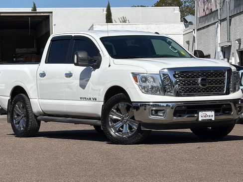 Used 2019 Nissan Titan SV w/ SV Convenience Package AWD/4WD image 48