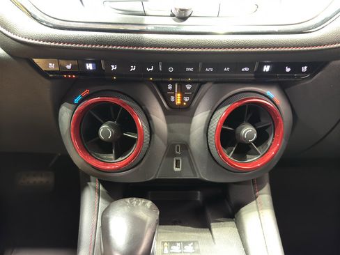 Used 2020 Chevrolet Blazer RS AWD/4WD image 31