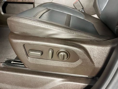 Used 2023 GMC Sierra 2500 Denali w/ Denali Ultimate Package image 24