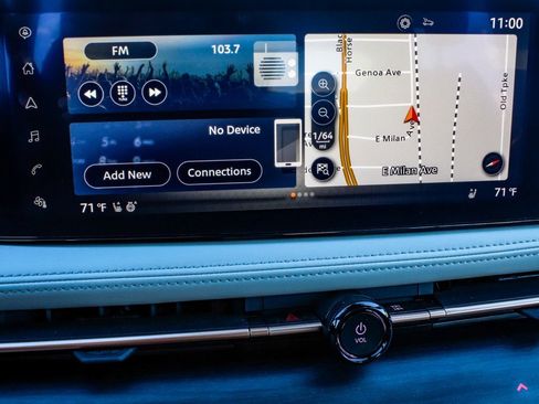 Used 2023 Nissan Ariya AWD image 21