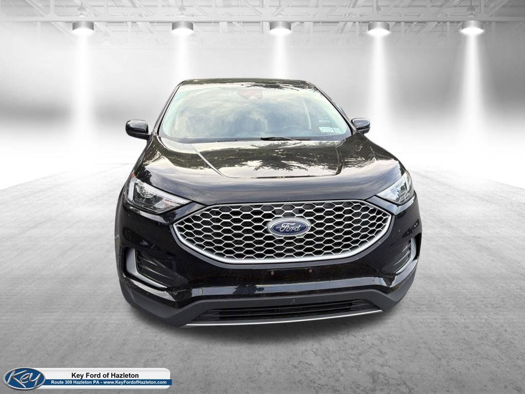 Used 2024 Ford Edge SEL AWD/4WD image 2