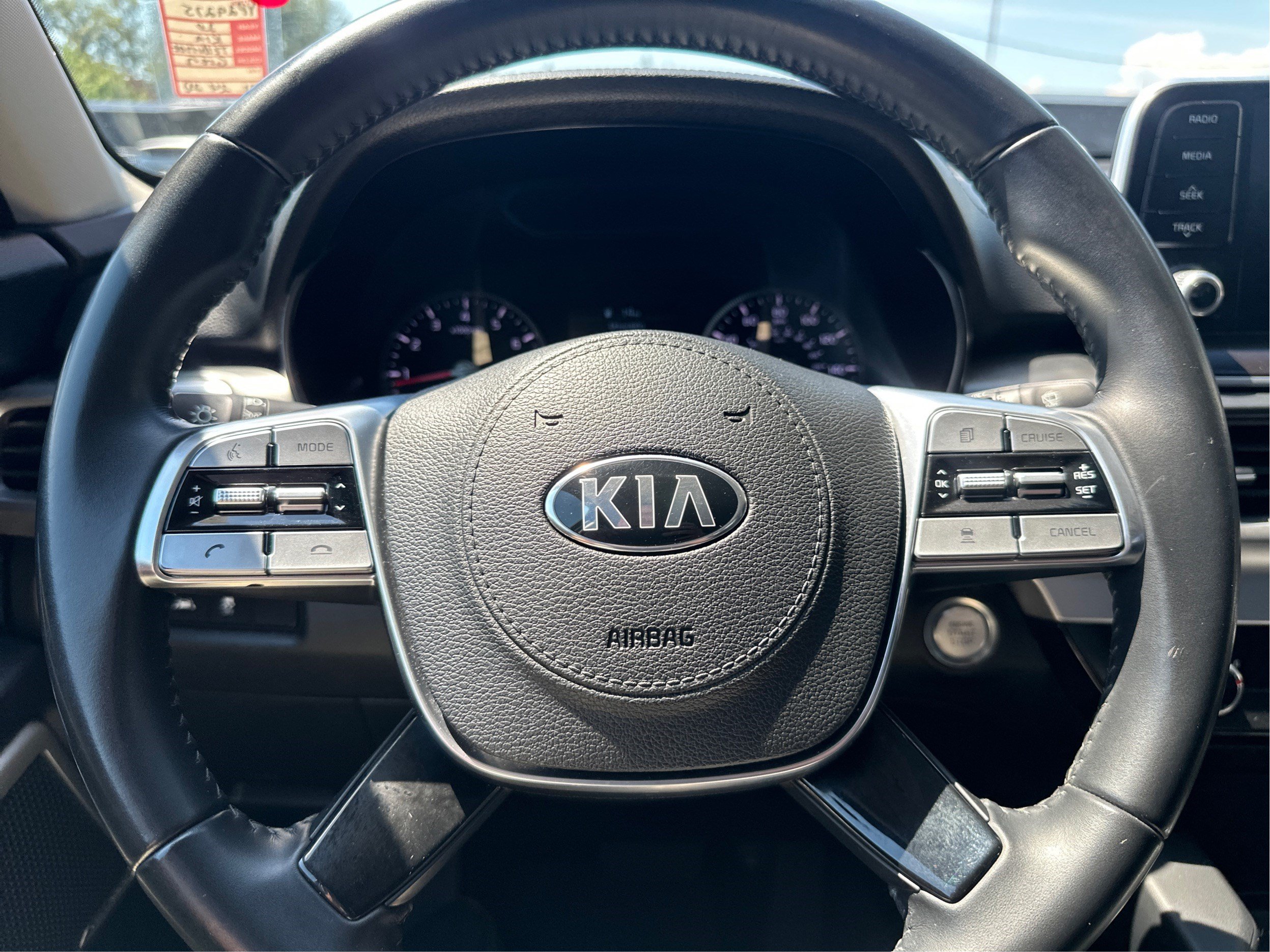 Used 2020 Kia Telluride LX AWD/4WD image 18