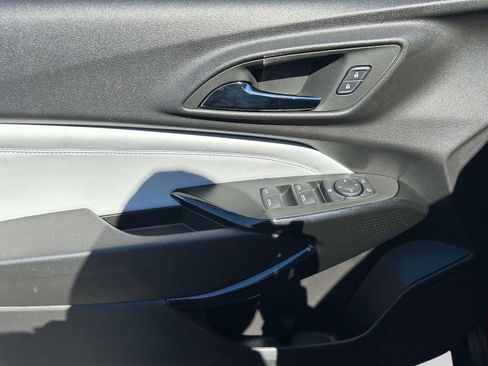 Used 2025 Chevrolet Trax LT w/ Driver Confidence Package image 15