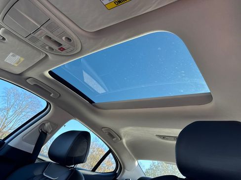 New 2026 Genesis G70 2.5T Prestige image 32