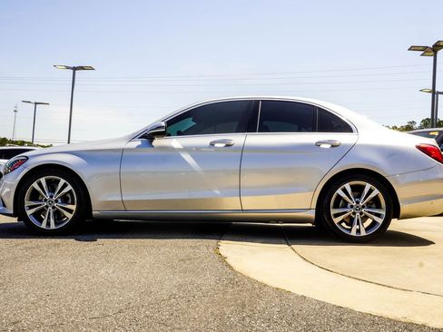 Used 2020 Mercedes-Benz C 300 Sedan image 8