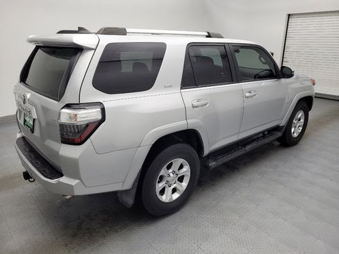 Used 2020 Toyota 4Runner SR5 Premium image 10