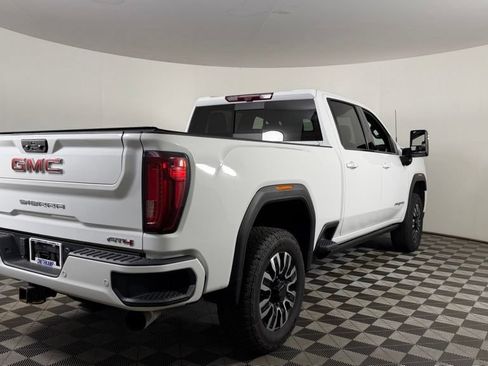 Used 2022 GMC Sierra 2500 AT4 w/ AT4 Premium Plus Package AWD/4WD image 8