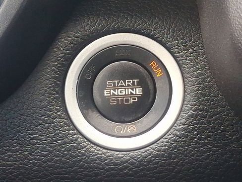 Used 2020 RAM 1500 Big Horn AWD/4WD image 25