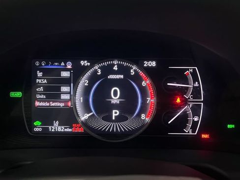 Certified 2025 Lexus ES 300h w/ Premium Package FWD image 17