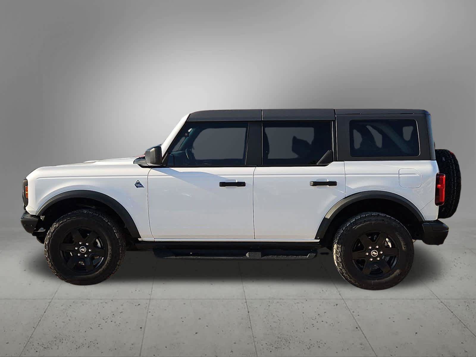 Used 2024 Ford Bronco Black Diamond AWD/4WD image 3