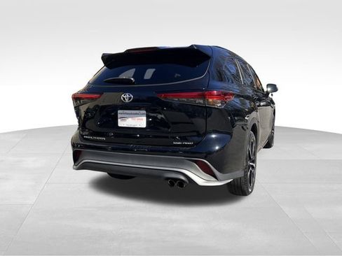 Used 2022 Toyota Highlander XSE image 5