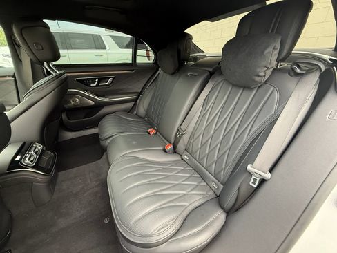 Used 2024 Mercedes-Benz S 63 AMG S image 28