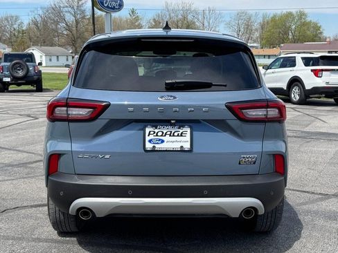 Used 2023 Ford Escape Active w/ Tech Pack #2 AWD/4WD image 4