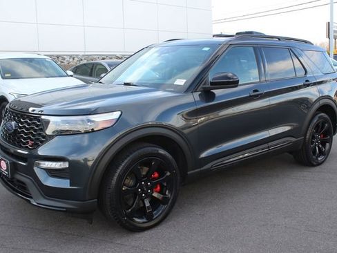 Used 2022 Ford Explorer ST w/ ST Street Pack AWD/4WD image 2