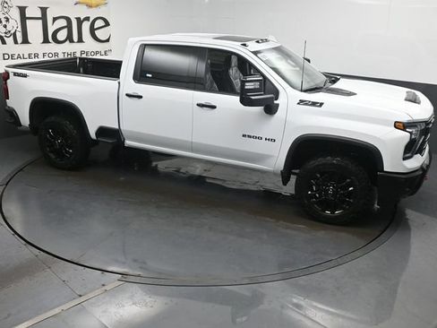 New 2026 Chevrolet Silverado 2500 LTZ AWD/4WD image 16