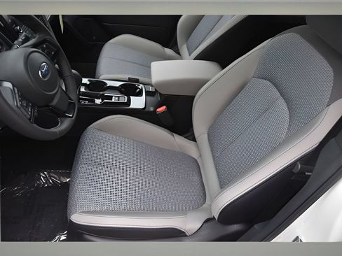 Used 2026 Subaru Forester Premium AWD/4WD image 10