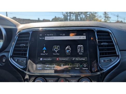 Used 2020 Jeep Grand Cherokee Laredo w/ Laredo X Package image 27