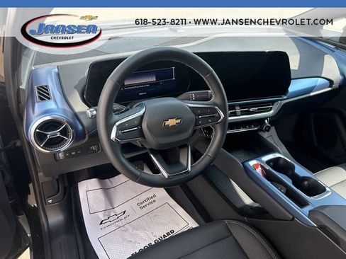 Used 2024 Chevrolet Equinox EV LT FWD image 10