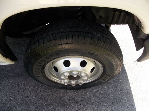 Used 2003 Ford E-350 and Econoline 350 Super Duty image 20