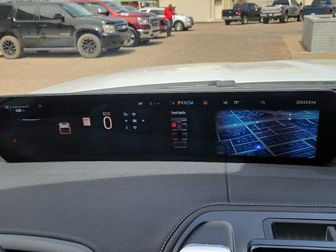 Used 2025 Ford Expedition Max Platinum image 9