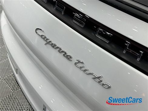 Used 2023 Porsche Cayenne Turbo image 57