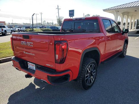 Used 2021 GMC Sierra 1500 AT4 w/ AT4 Premium Package AWD/4WD image 6