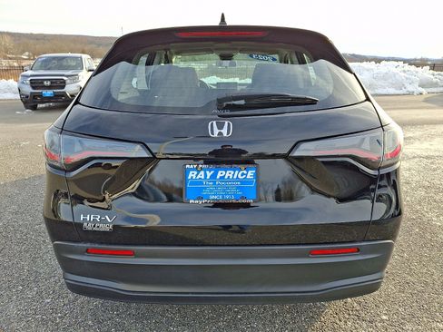 Certified 2023 Honda HR-V LX image 5