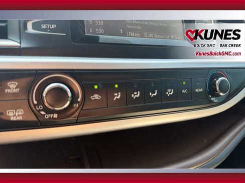 Used 2019 Toyota Highlander LE FWD image 27