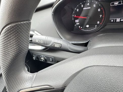 Certified 2022 Chevrolet TrailBlazer LT w/ LPO, Blackout Package image 25