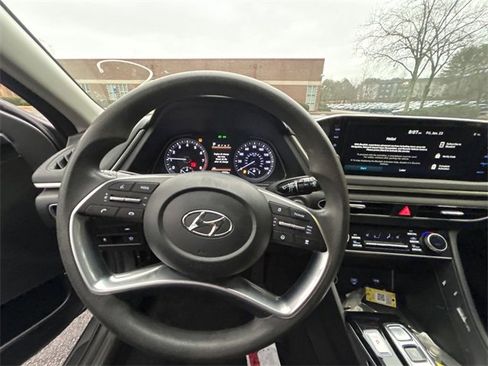 Used 2023 Hyundai Sonata SEL image 9