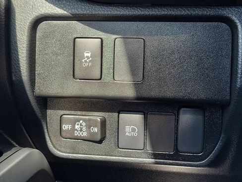 Used 2022 Toyota Tacoma SR AWD/4WD image 28