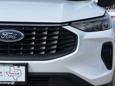 Used 2025 Ford Escape Active image 8