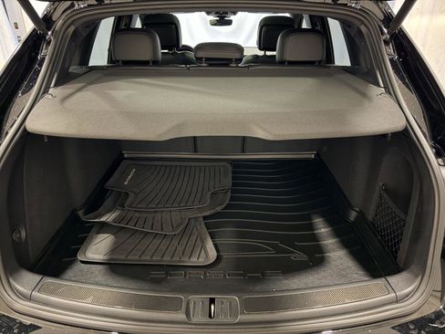 Certified 2023 Porsche Macan GTS image 28