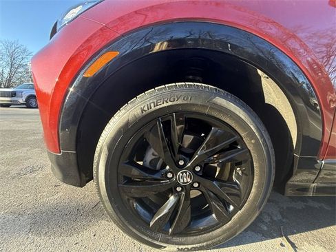 Used 2024 Buick Encore GX Sport Touring w/ Comfort Package image 10