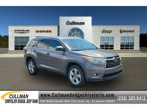 Used 2016 Toyota Highlander Limited w/ Driver Technology Package FWD image 1