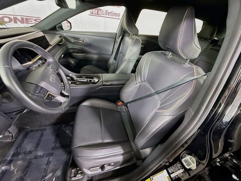 Certified 2025 Toyota Crown Signia AWD/4WD image 26
