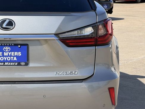 Used 2018 Lexus RX 350 FWD w/ Premium Package image 9