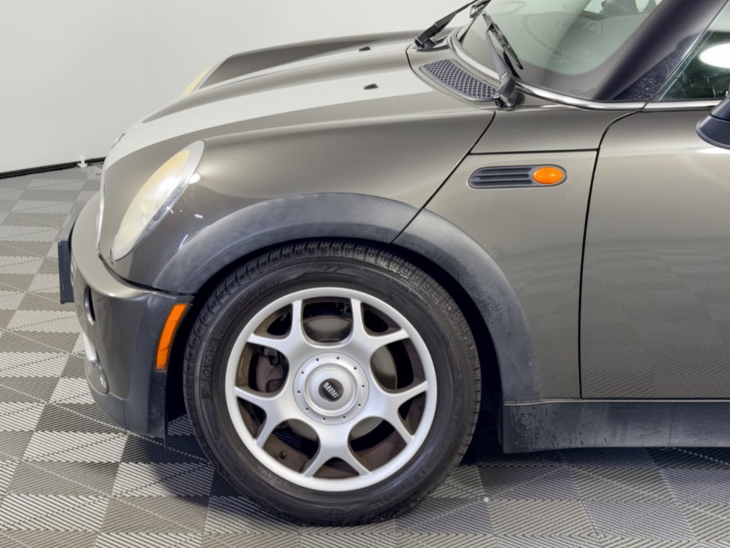 Used 2006 MINI Cooper Hardtop FWD image 13
